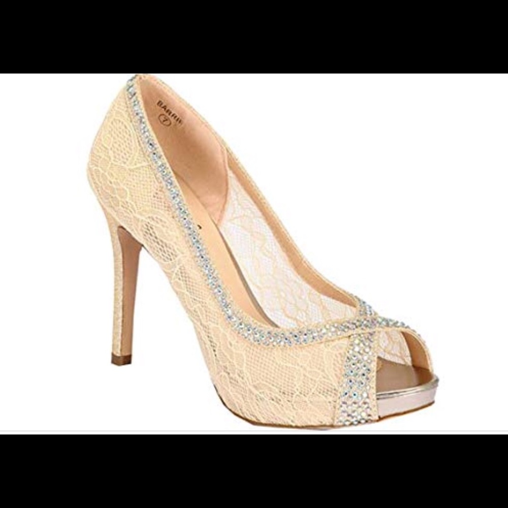 Absolutely STUNNING Lorraine Sparkle and Lace pump